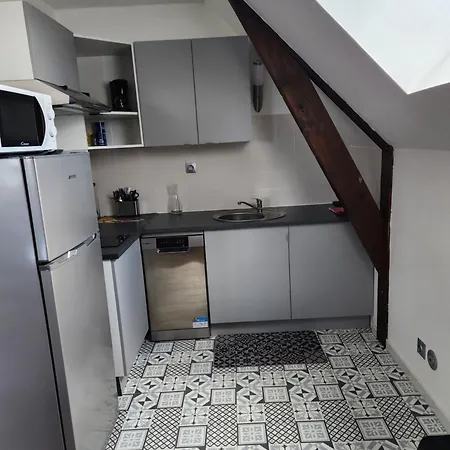 Le Ma'lo'cle Apartment *